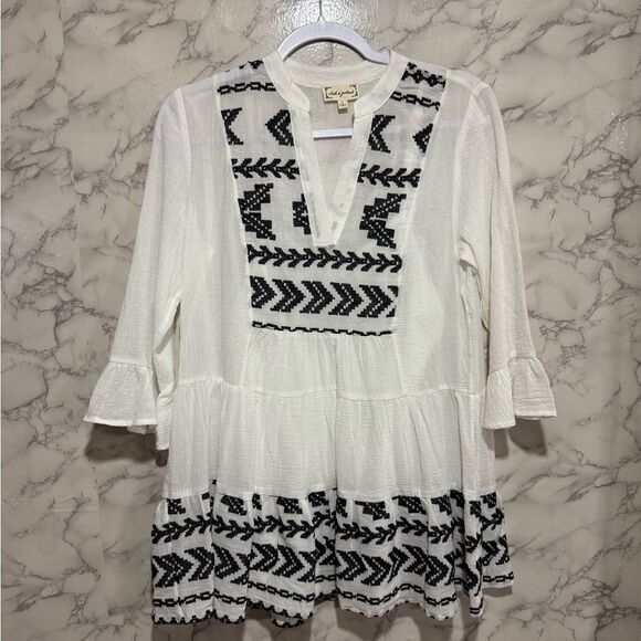 Cloth & Portrait Tops - NEW Cloth & Portrait White and Black Embroidered Blouse Size S